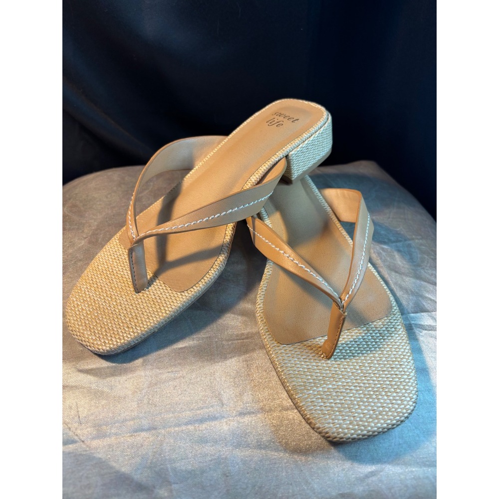 Sweet Life Helen Tan Woven Raffia Block Heel Thong Sandals Square Toe 7.5M
